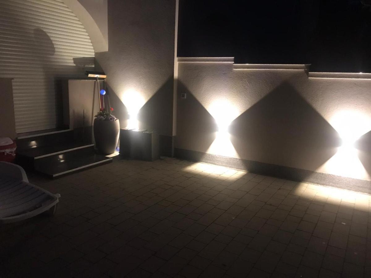 Apartman Petra 1 Vir Buitenkant foto