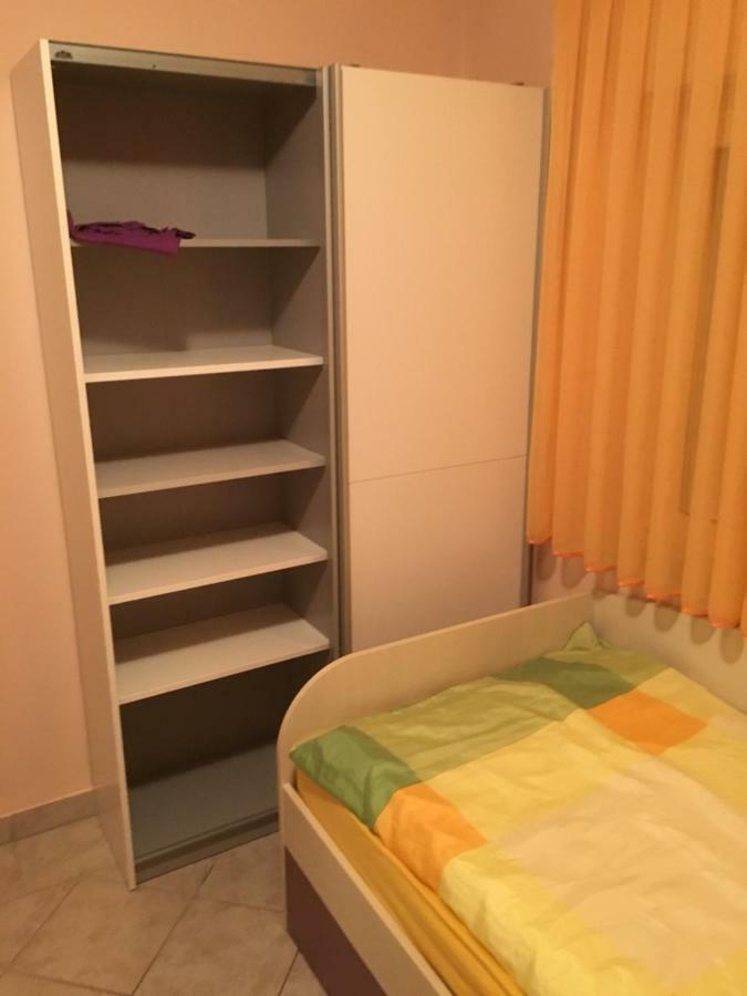 Apartman Petra 1 Vir Buitenkant foto