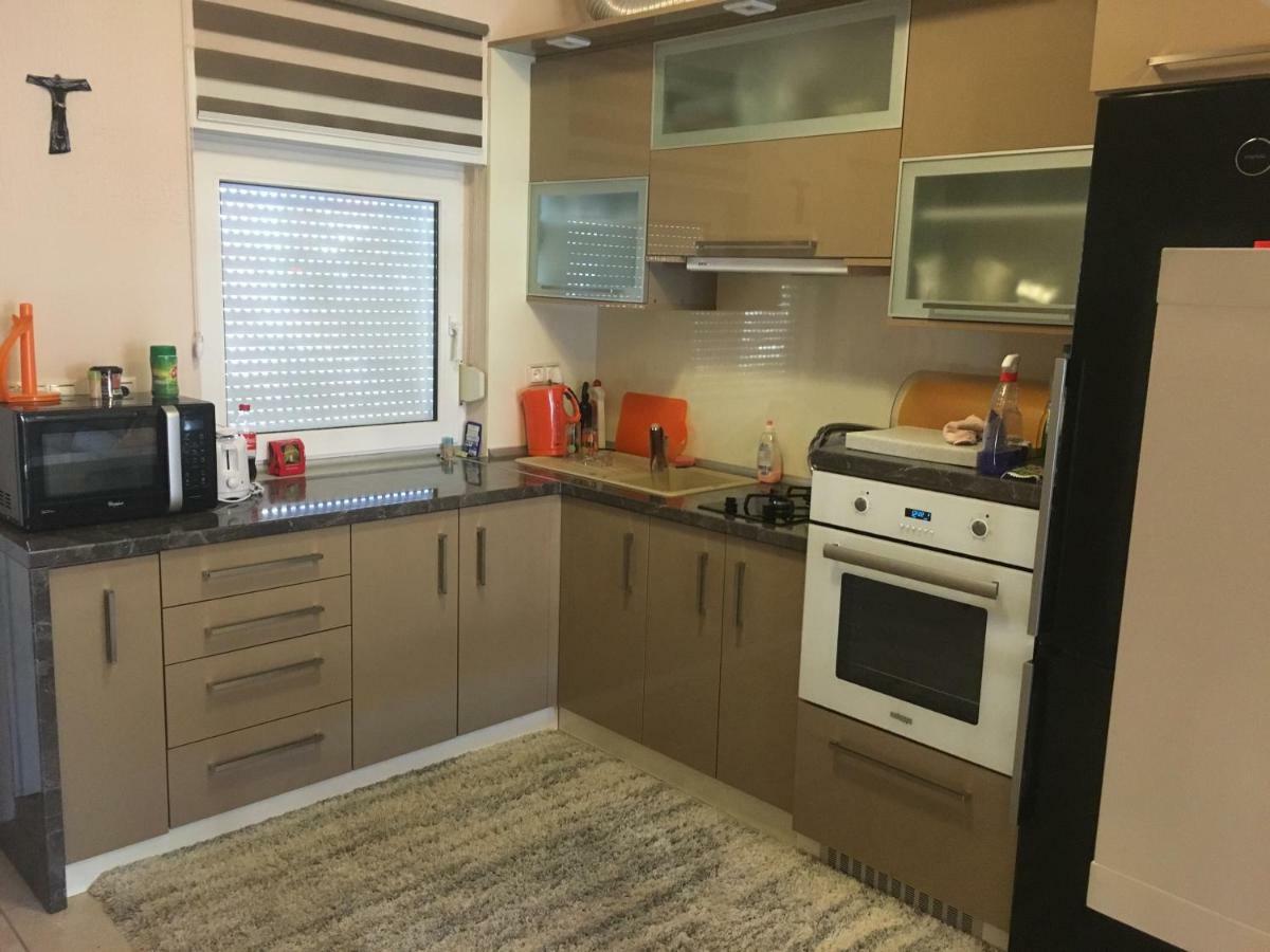 Apartman Petra 1 Vir Buitenkant foto