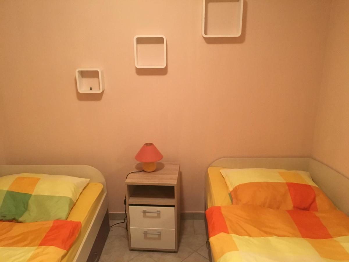 Apartman Petra 1 Vir Buitenkant foto