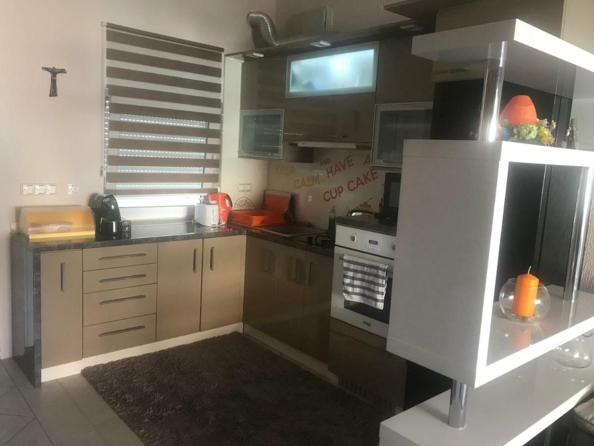 Apartman Petra 1 Vir Buitenkant foto