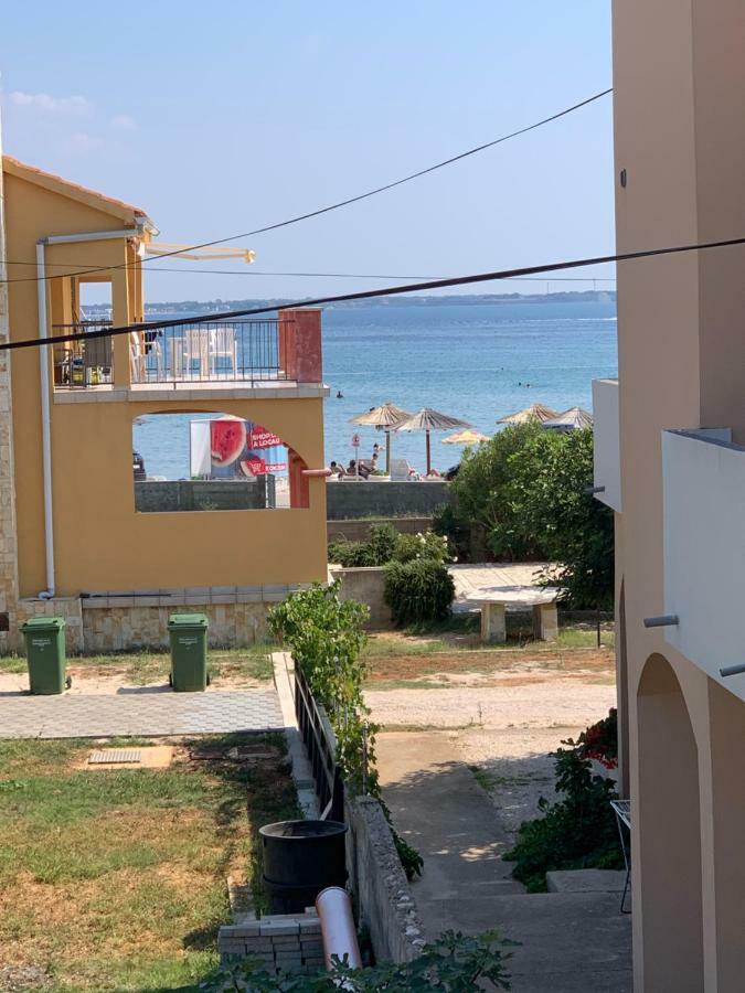 Apartman Petra 1 Vir Buitenkant foto